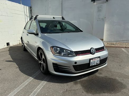 Used 2017 Volkswagen GTI S FWD image 4