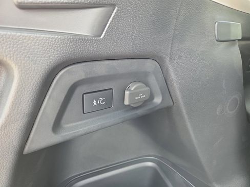 New 2025 Honda Pilot Touring image 46