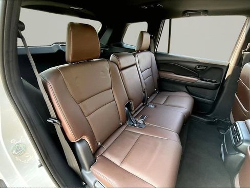 Used 2024 Honda Passport EX-L image 19