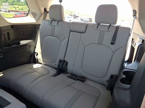 Certified 2025 Honda Pilot Touring image 25