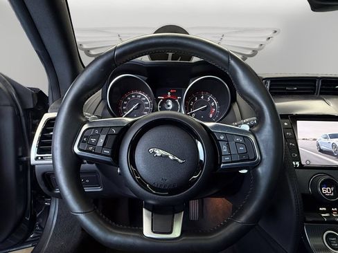Used 2018 Jaguar F-TYPE R-Dynamic RWD image 12