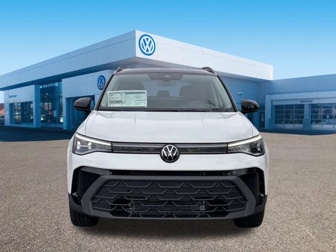 New 2026 Volkswagen Taos SE AWD/4WD image 2