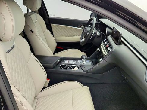 Used 2024 Genesis G70 3.3T Advanced w/ Sport Prestige Package image 25