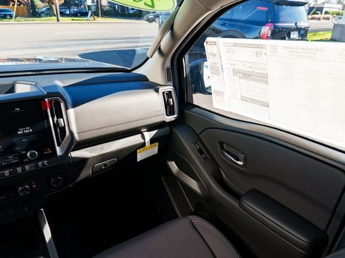 New 2026 Nissan Frontier SV w/ SV Convenience Package image 10