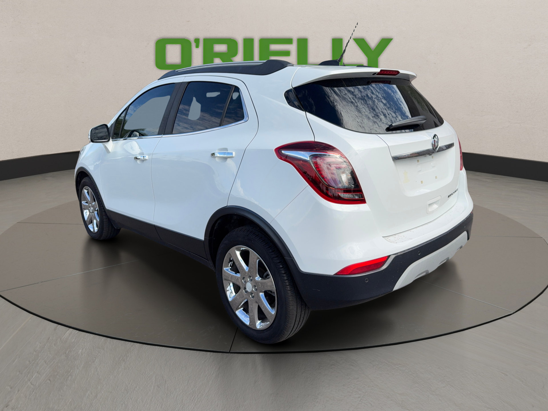Used 2019 Buick Encore Essence w/ Experience Buick Package FWD image 3