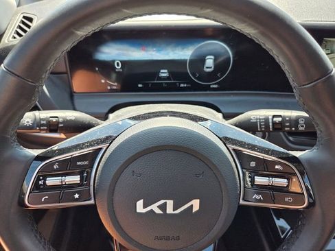 Used 2025 Kia Seltos EX AWD/4WD image 18