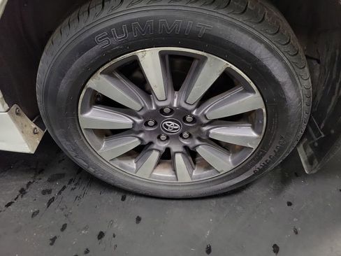 Used 2020 Toyota Sienna LE image 10