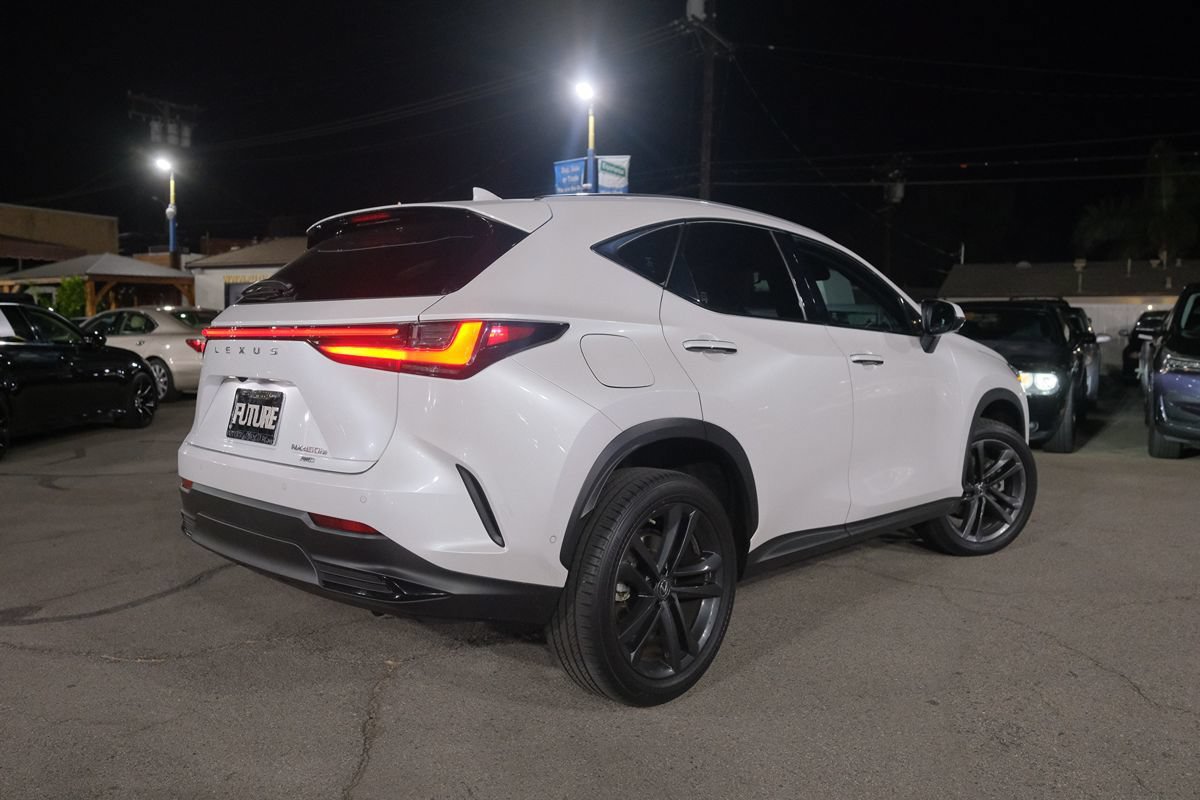 Used 2022 Lexus NX 450h+ AWD w/ Vision Package image 5