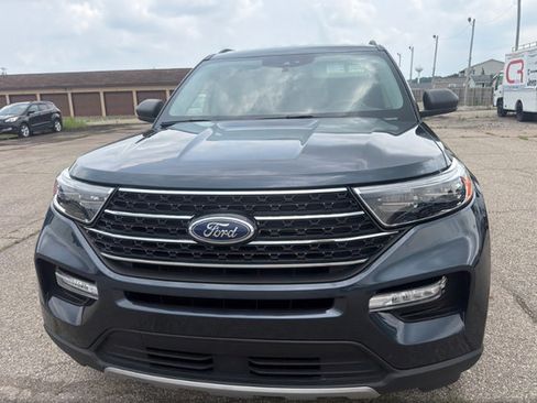 Certified 2024 Ford Explorer XLT w/ Equipment Group 202A AWD/4WD image 5