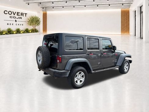Used 2017 Jeep Wrangler Unlimited Sport w/ Max Tow Package AWD/4WD image 11