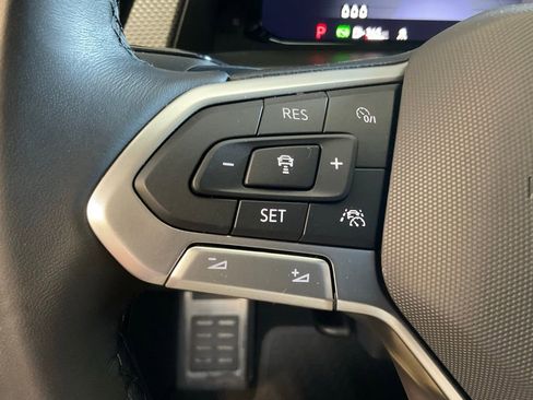 Used 2025 Volkswagen Atlas Cross Sport SEL Premium R-Line image 12