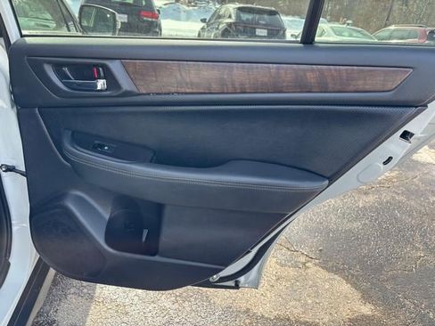 Used 2016 Subaru Outback 2.5i Limited image 14