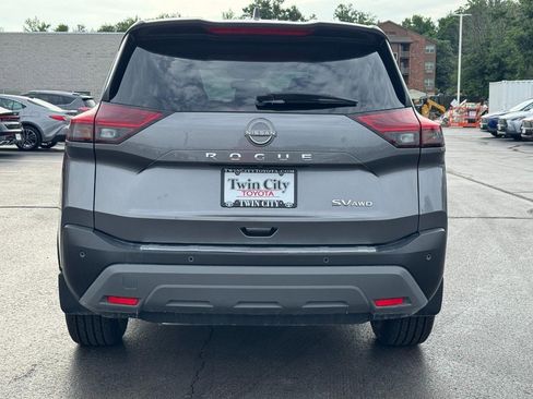Used 2023 Nissan Rogue SV AWD/4WD image 7