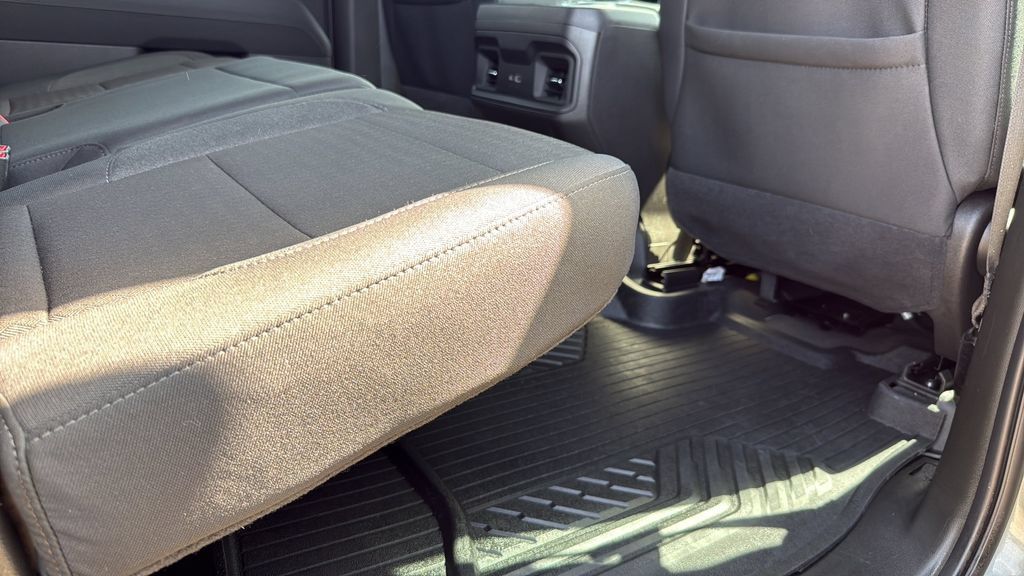 Used 2026 Chevrolet Silverado 1500 LT Trail Boss w/ Convenience Package II AWD/4WD image 30