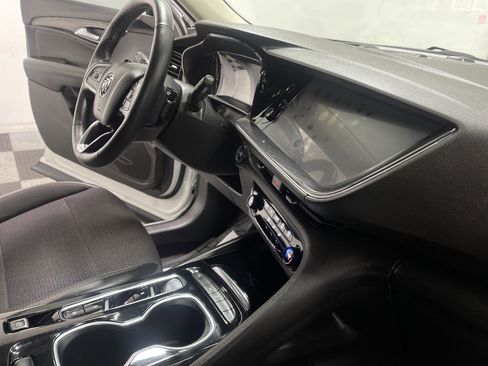 Used 2023 Buick Envision Preferred image 27