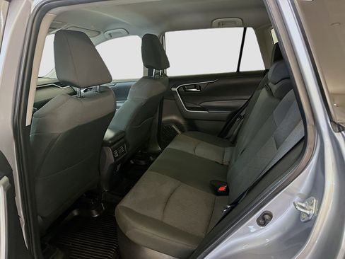 Used 2025 Toyota RAV4 XLE image 29