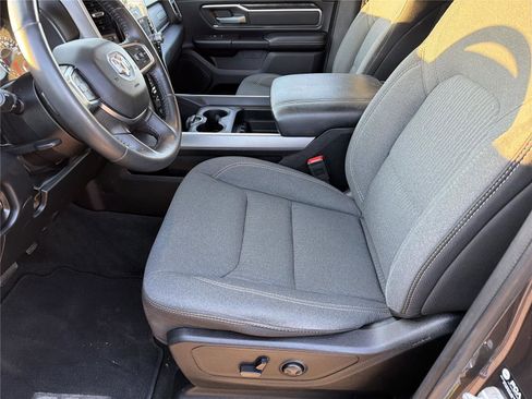 Used 2024 RAM 1500 Big Horn AWD/4WD image 7