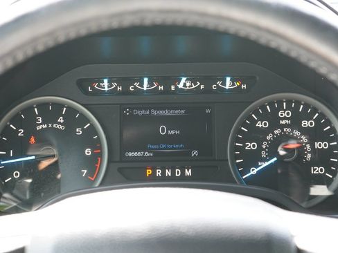 Used 2018 Ford F150 XLT w/ Equipment Group 302A Luxury AWD/4WD image 18