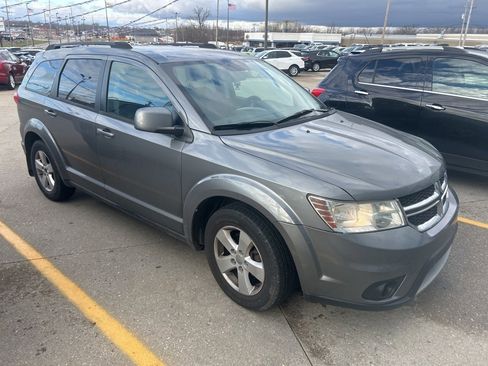 Used 2012 Dodge Journey SXT w/ Popular Equipment Group image 2
