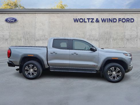 Used 2023 GMC Canyon AT4 image 7