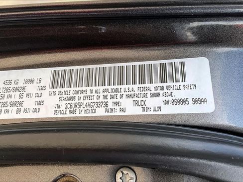 Used 2017 RAM 2500 Limited AWD/4WD image 34