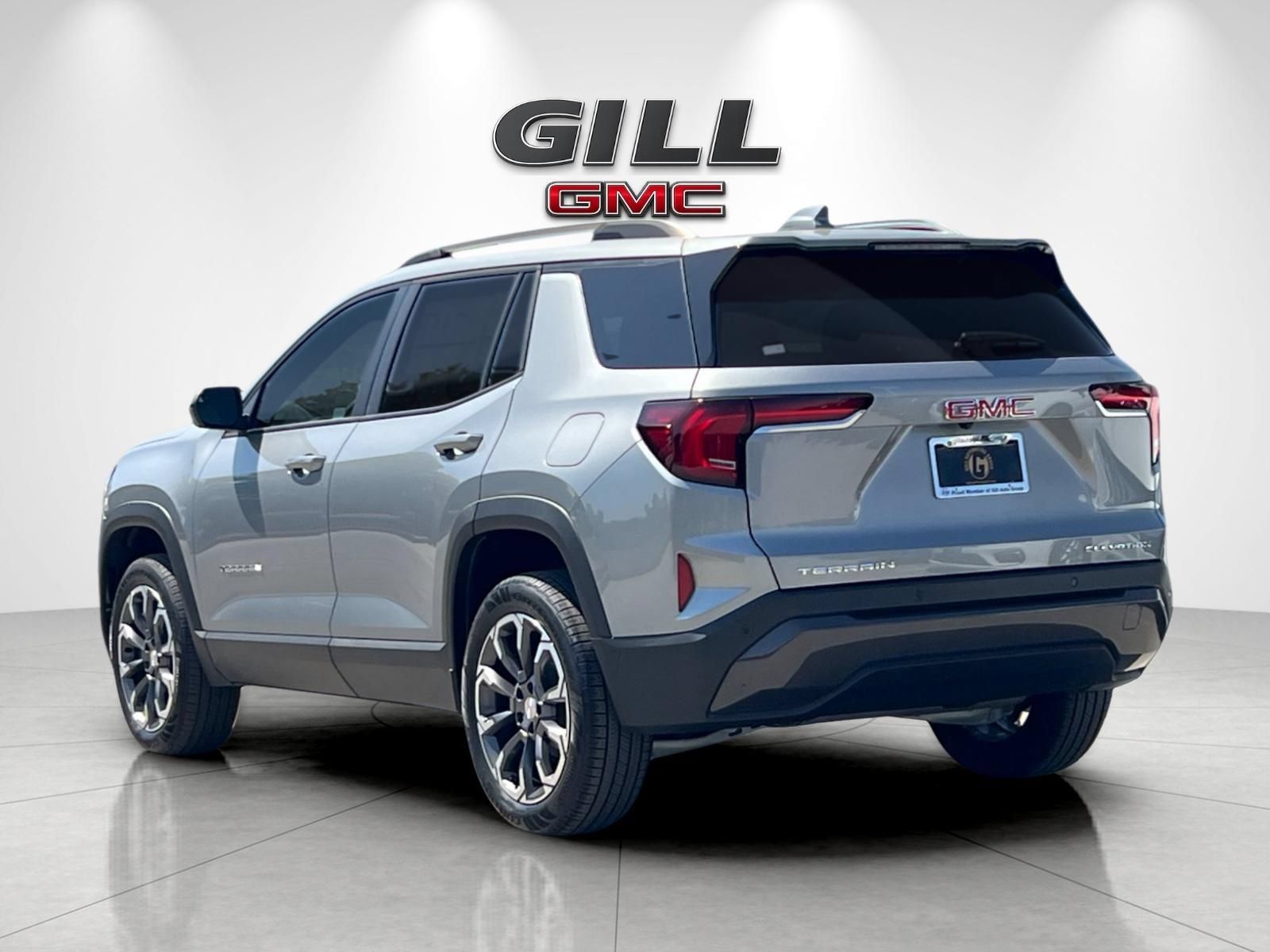 New 2027 GMC Terrain Elevation w/ Elevation Premium Package FWD image 5