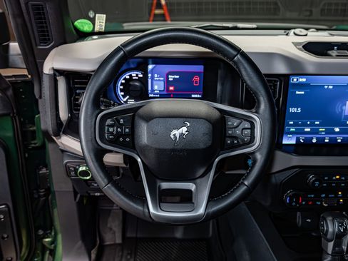 Used 2022 Ford Bronco Wildtrak AWD/4WD image 18