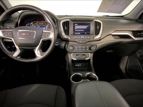 Used 2024 GMC Terrain SLE FWD image 15