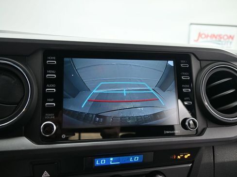 Used 2023 Toyota Tacoma TRD Off-Road image 18