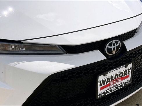 Used 2022 Toyota Corolla LE FWD image 33
