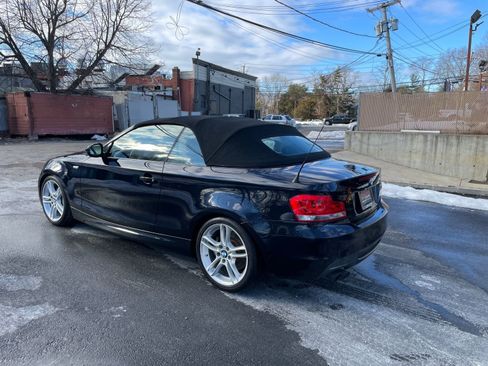 Used 2013 BMW 135i Convertible image 3