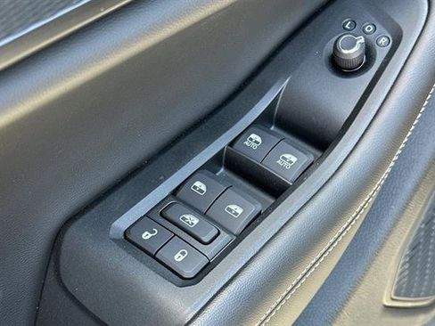 Used 2025 Jeep Grand Cherokee Laredo X w/ Luxury Tech Group I AWD/4WD image 11