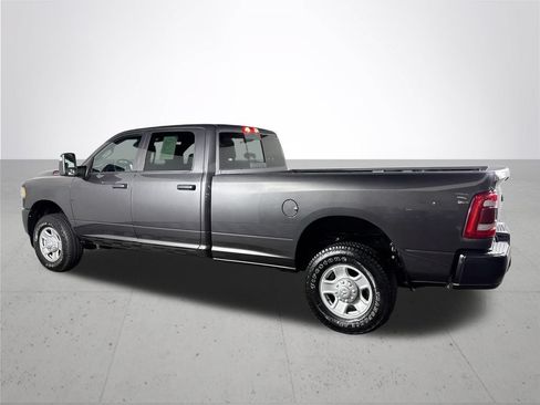 Certified 2024 RAM 2500 Tradesman w/ Safety Group AWD/4WD image 9