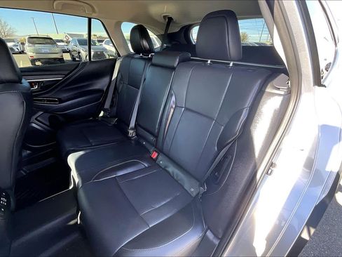 Used 2025 Subaru Outback Limited image 19