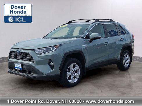 Used 2020 Toyota RAV4 XLE w/ Convenience Package image 1
