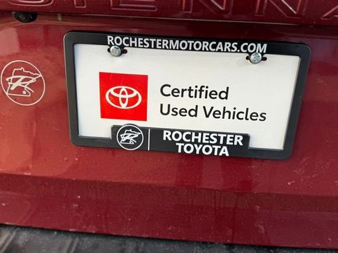 Certified 2017 Toyota Sienna LE image 43