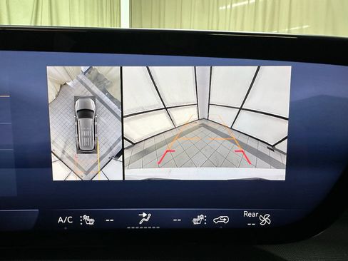 Certified 2025 Buick Enclave Sport Touring image 32