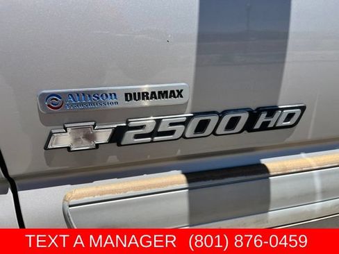 Used 2006 Chevrolet Silverado 2500 LT w/ Heavy-Duty Power Package AWD/4WD image 9