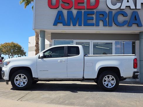 Used 2022 Chevrolet Colorado LT w/ Fleet Safety Package image 3