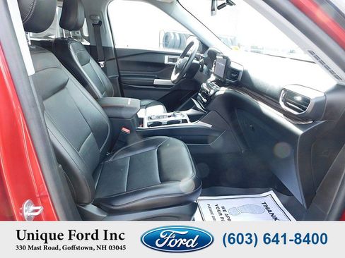 Used 2021 Ford Explorer Limited w/ Equipment Group 301A AWD/4WD image 35