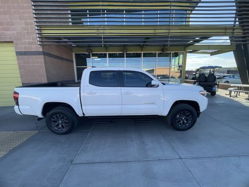 Used 2023 Toyota Tacoma SR5 image 6