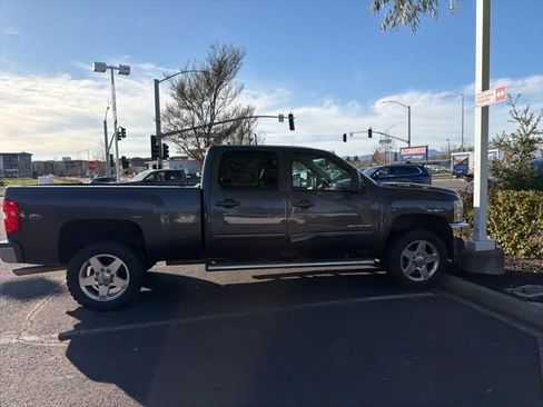 Used 2011 Chevrolet Silverado 2500 LTZ w/ LTZ Plus Package image 5