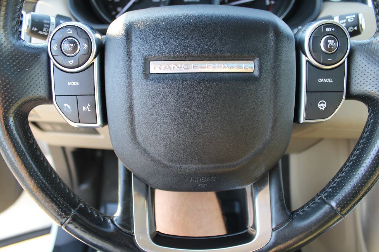 Used 2017 Land Rover Range Rover Sport SE AWD/4WD image 18
