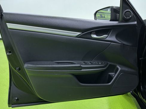 Used 2021 Honda Civic Sport image 16