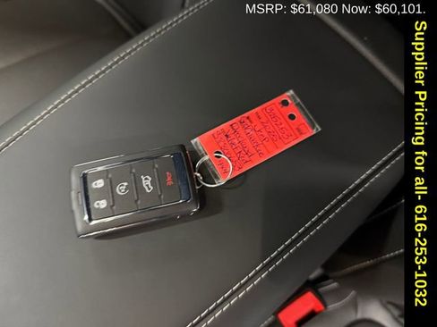 New 2025 Jeep Grand Cherokee Overland image 28