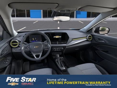 New 2026 Chevrolet Trax LT w/ Driver Confidence Package FWD image 16