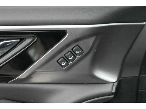 Used 2021 Subaru Outback Limited XT image 30