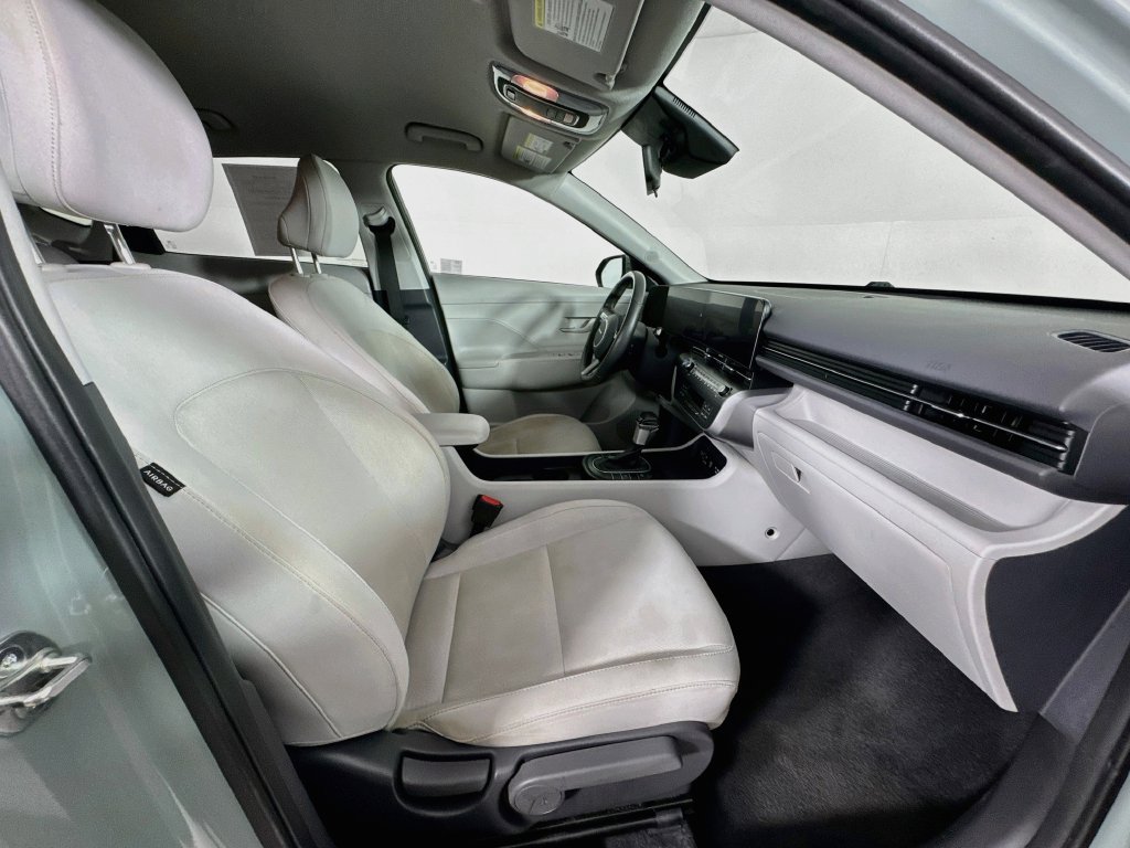 Used 2024 Hyundai Kona SEL AWD/4WD image 27