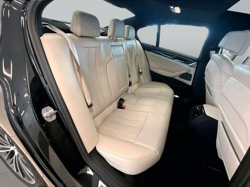 Used 2023 BMW 530i w/ Premium Package RWD image 19