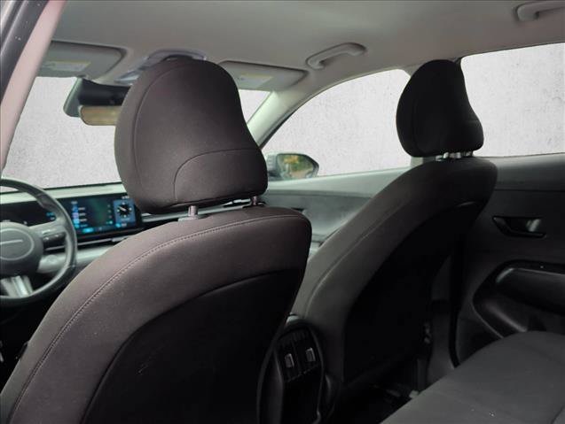 Used 2024 Hyundai Kona SEL AWD/4WD image 17